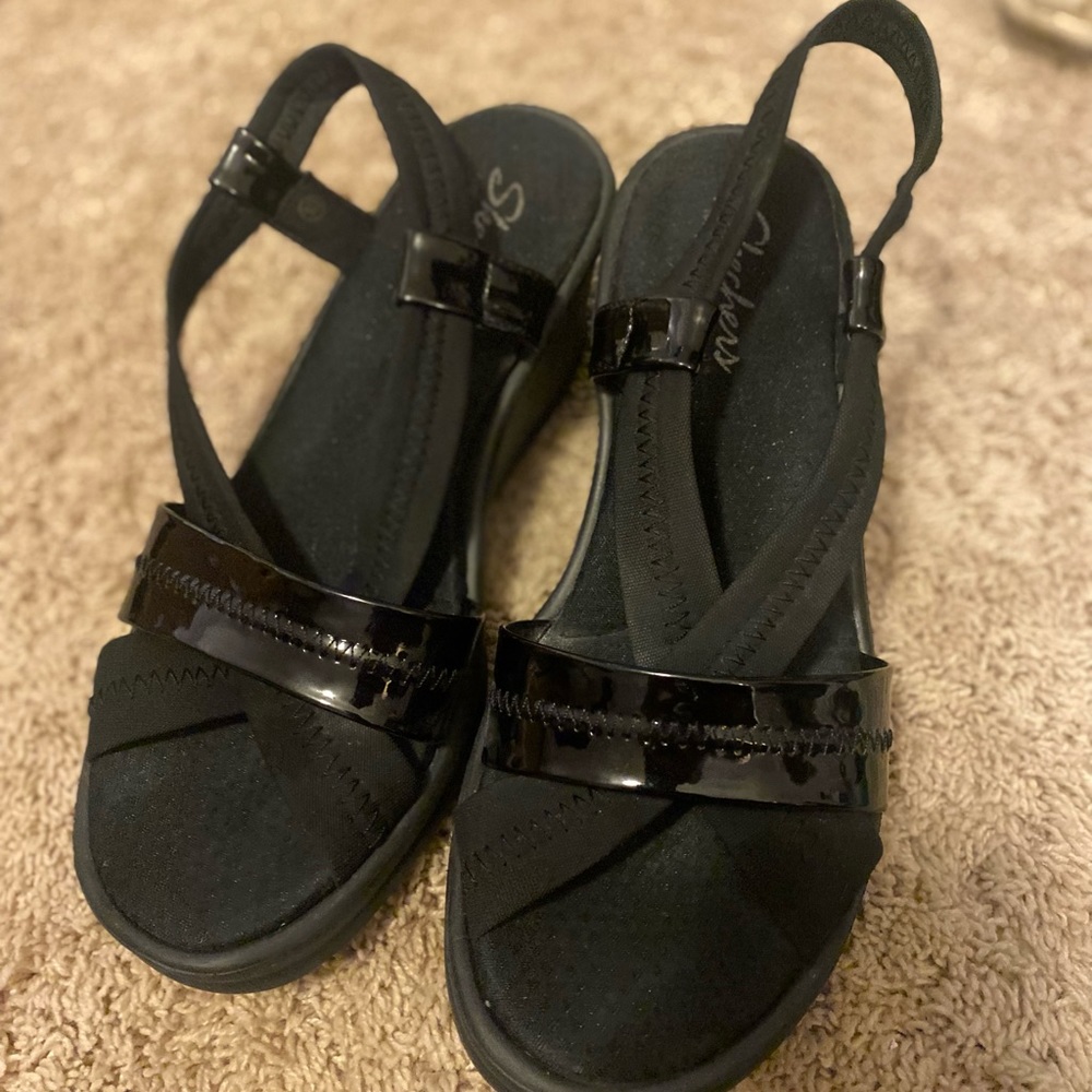 Women’s sandals sketchers size 10 black strappy